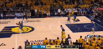 站出来了！托平底线空切双手暴扣！步行者总决赛首次领先两位数！